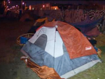 NEW WEST OAKLAND OCCUPY CAMP CLEARED BY POLICE